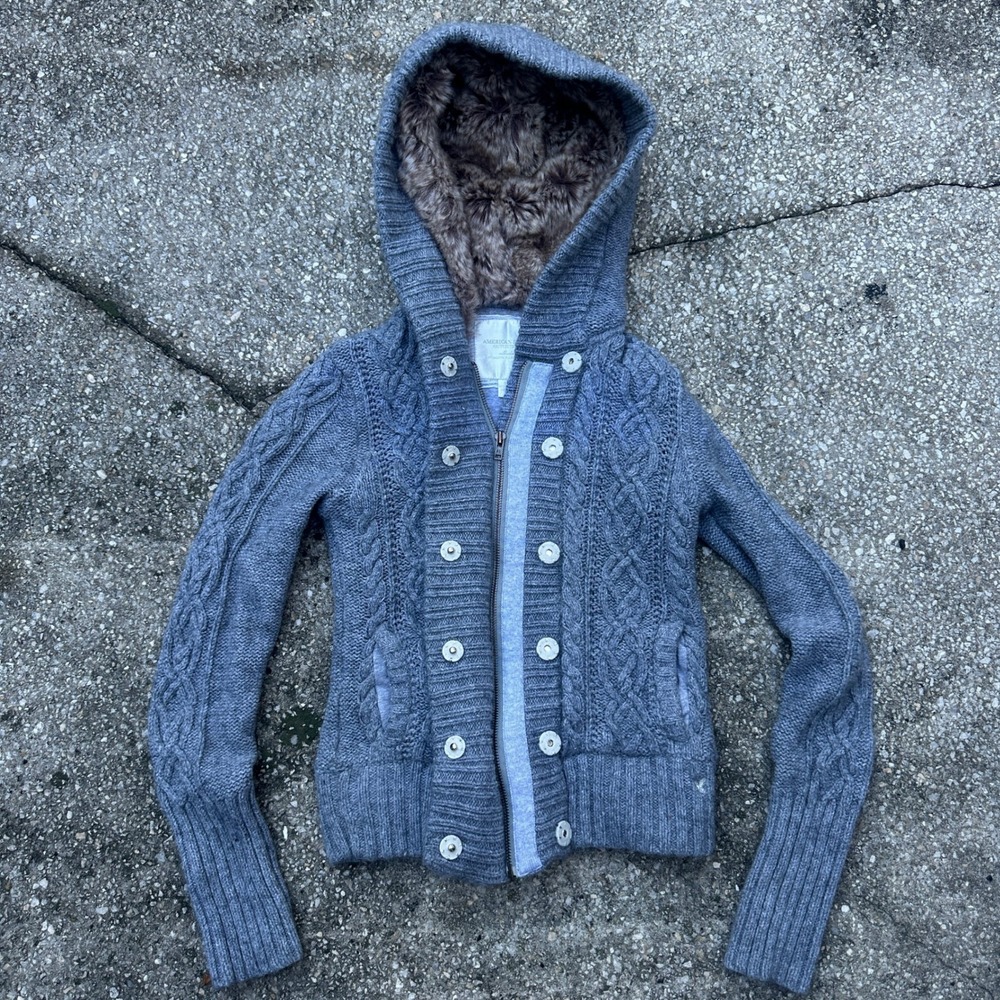 American Eagle Gray Cable Knit Bella Swan Hooded Zip Up faux fur Sweatr Jacket S